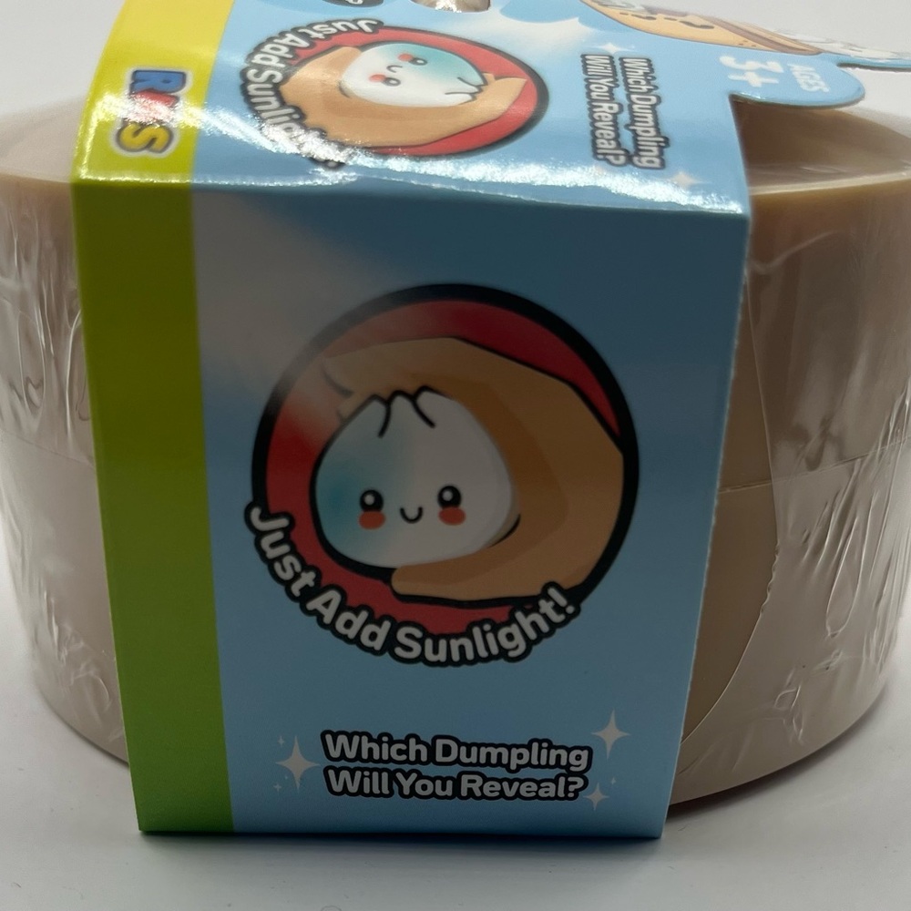 Rainbow Mystery Squishy Bun Dumpling - Multicolor UV 🌈☀️ - Picture 4 of 4